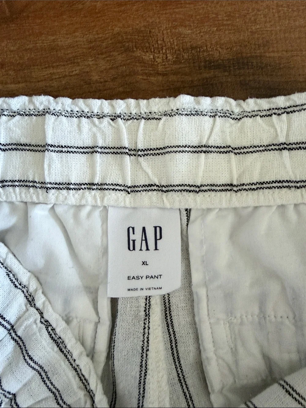 GAP Striped Lightweight Linen-Blend Pants — Off White with Black Stripes XL
